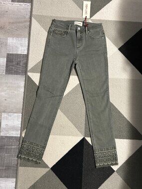 NWT DRIFTWOOD Jackie Aztec Embroidered Hem Skinny Ankle Jeans Size 26